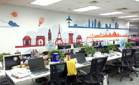 鹤庆教你设计办公室墙绘的方法。